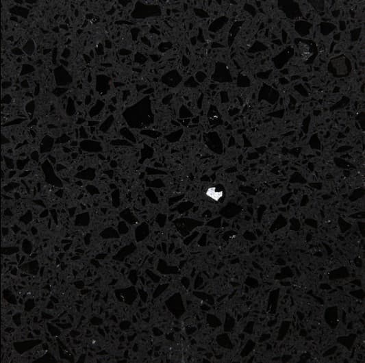 IS008 quartz
